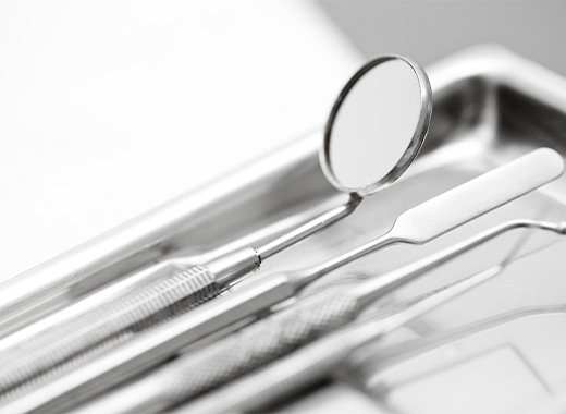 被せ物の除去と現状確認